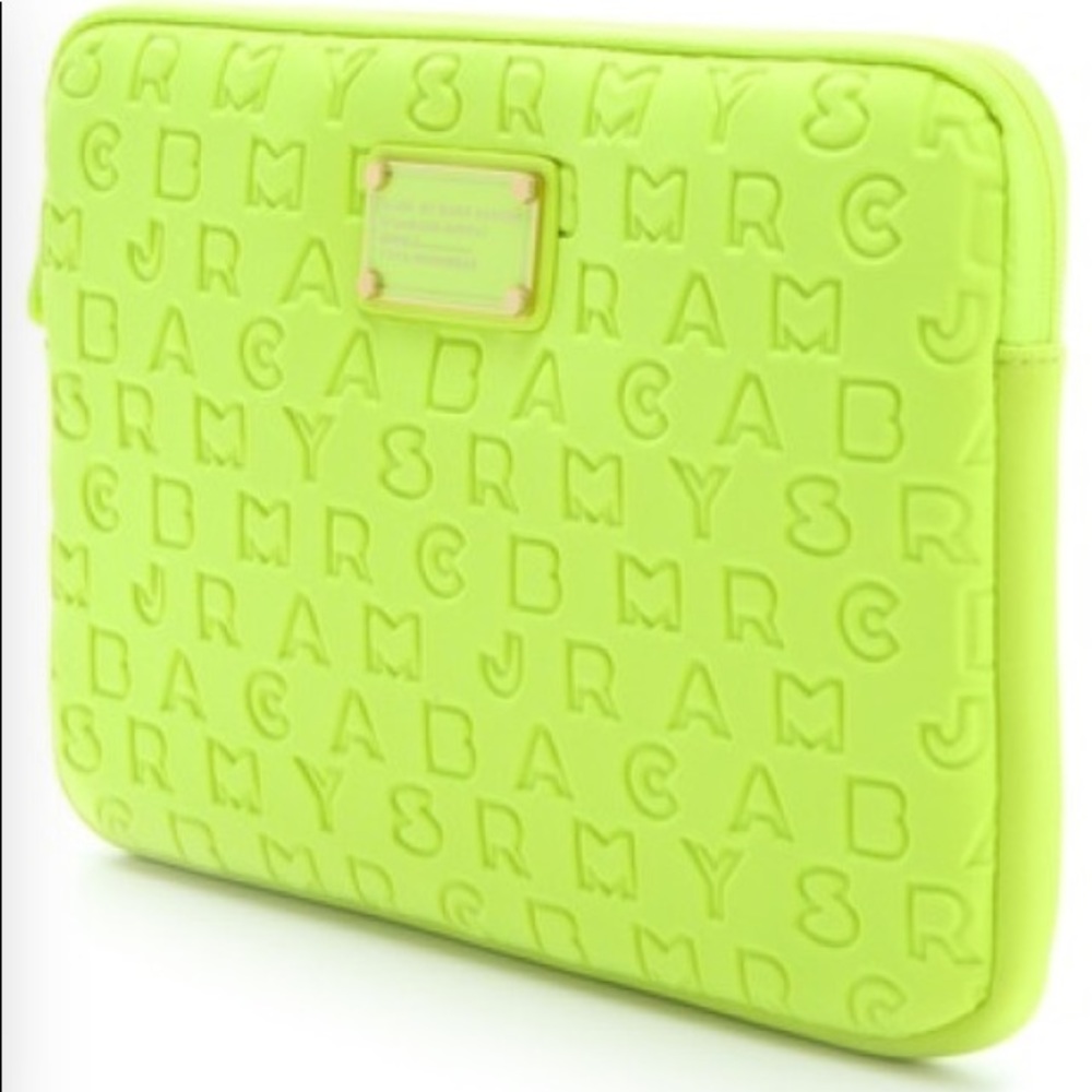 Marc by Marc Jacobs Dreamy Logo Neoprene Case